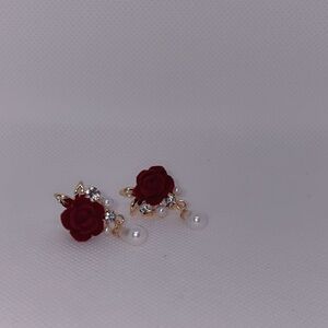Chic Floral Red and Pearl Earrings